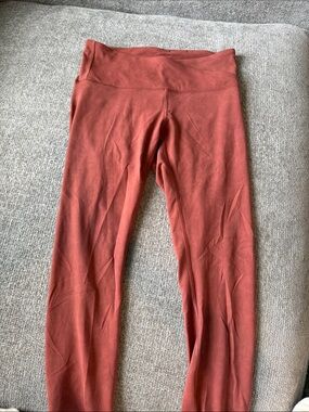 Lululemon front cross Leggings